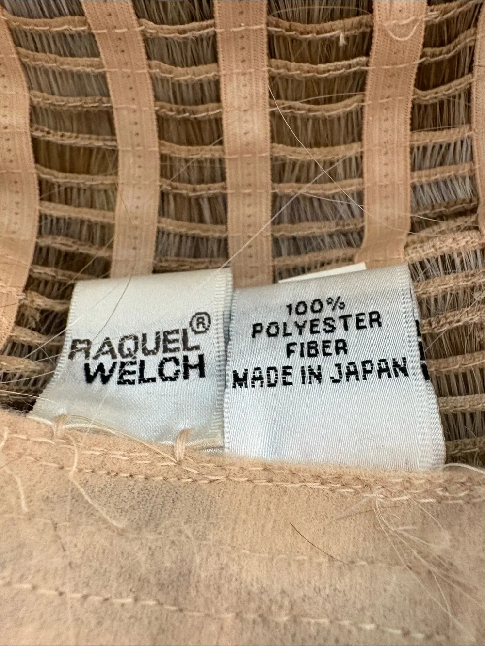 RAQUEL WELCH Heat Friendly Blonde, BISCUIT, BOB cut Wig! Center mono part. Bangs